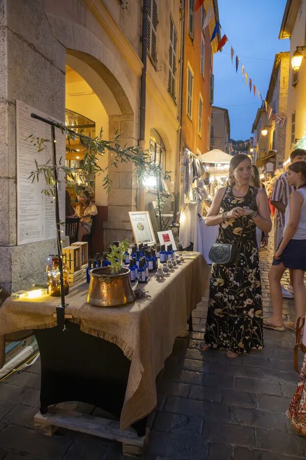 marché nocturne
